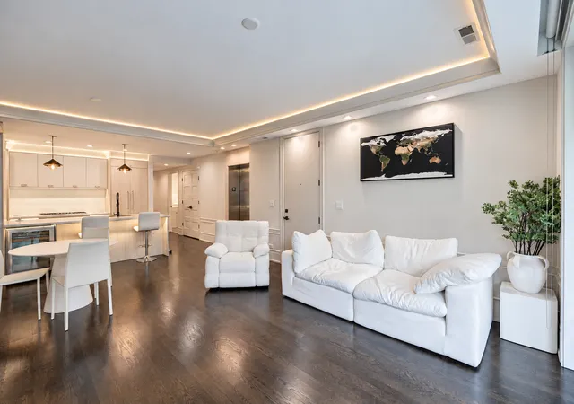 Photo 3 of Condo for sale at 1540 N Park Ave #3S, Chicago, IL 60610 | MLS# 12786148 | Listing updated on 2026-10-21