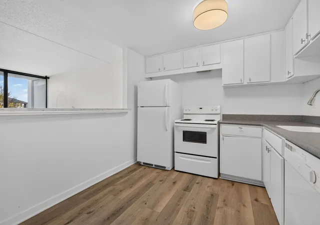 Photo 2 of Condo for sale at 2015 S Finley Rd #608, Lombard, IL 60148 | MLS# 12786150 | Listing updated on 2026-10-21