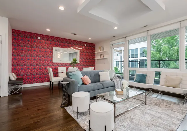 Listing Photo 4 - Condo for sale in building located at 2210 W Chicago Ave, Chicago, IL 60622 - Unit #3W