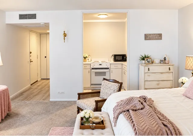 Photo 3 of Condo for sale at 260 E Chestnut St #409, Chicago, IL 60611 | MLS# 12786188 | Listing updated on 2026-10-21
