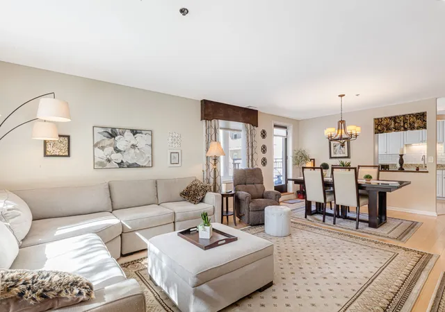 Listing Photo 5 - Condo for sale in building located at 6401 Lincoln Ave, Morton Grove, IL 60053 - Unit #210