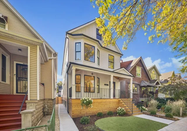 Photo 2 of Single family home for sale at 4926 N Seeley Ave, Chicago, IL 60625 | MLS# 12786193 | Listing updated on 2026-10-21
