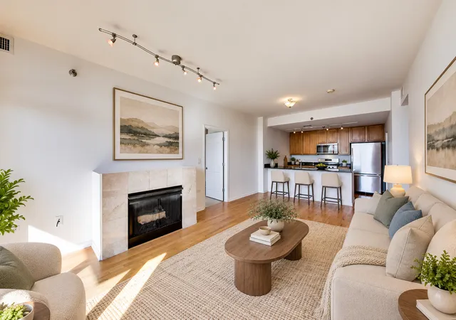 Photo 4 of Condo for sale at 3232 N Halsted St #D804, Chicago, IL 60657 | MLS# 12786240 | Listing updated on 2026-10-19