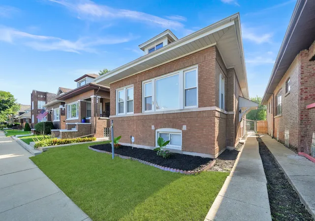 Photo 1 of Sale Pending at 8133 S Loomis Blvd, Chicago, IL 60620 | MLS# 12786257 | Listing updated on 2026-10-23