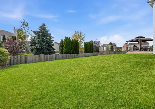 Photo 3 of Single family home for sale at 7415 Southworth Cir, Plainfield, IL 60586 | MLS# 12786279 | Listing updated on 2026-10-21