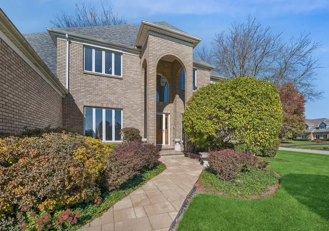 Single family home for sale at 36w650 W Ridgewood Ln, St. Charles, IL 60175 | MLS# 12786286