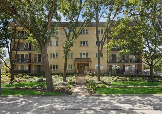 Condo for sale at 225 E Wing St #201, Arlington Heights, IL 60004 | MLS# 12786301