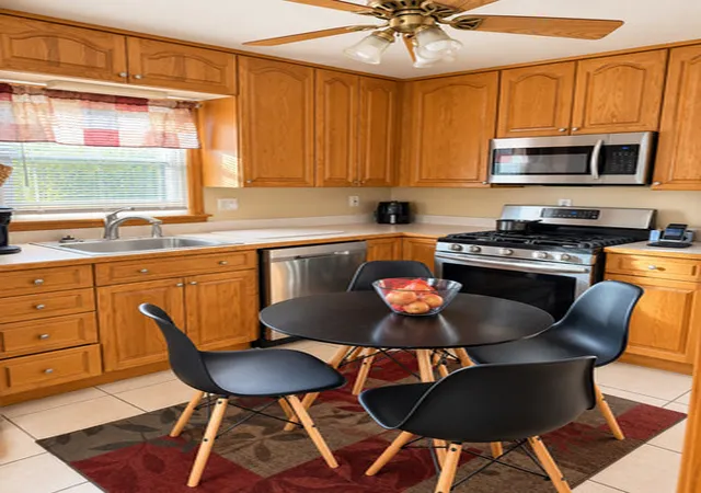 Photo 4 of Single family home for sale at 123 James St, Montgomery, IL 60538 | MLS# 12786334 | Listing updated on 2026-10-20