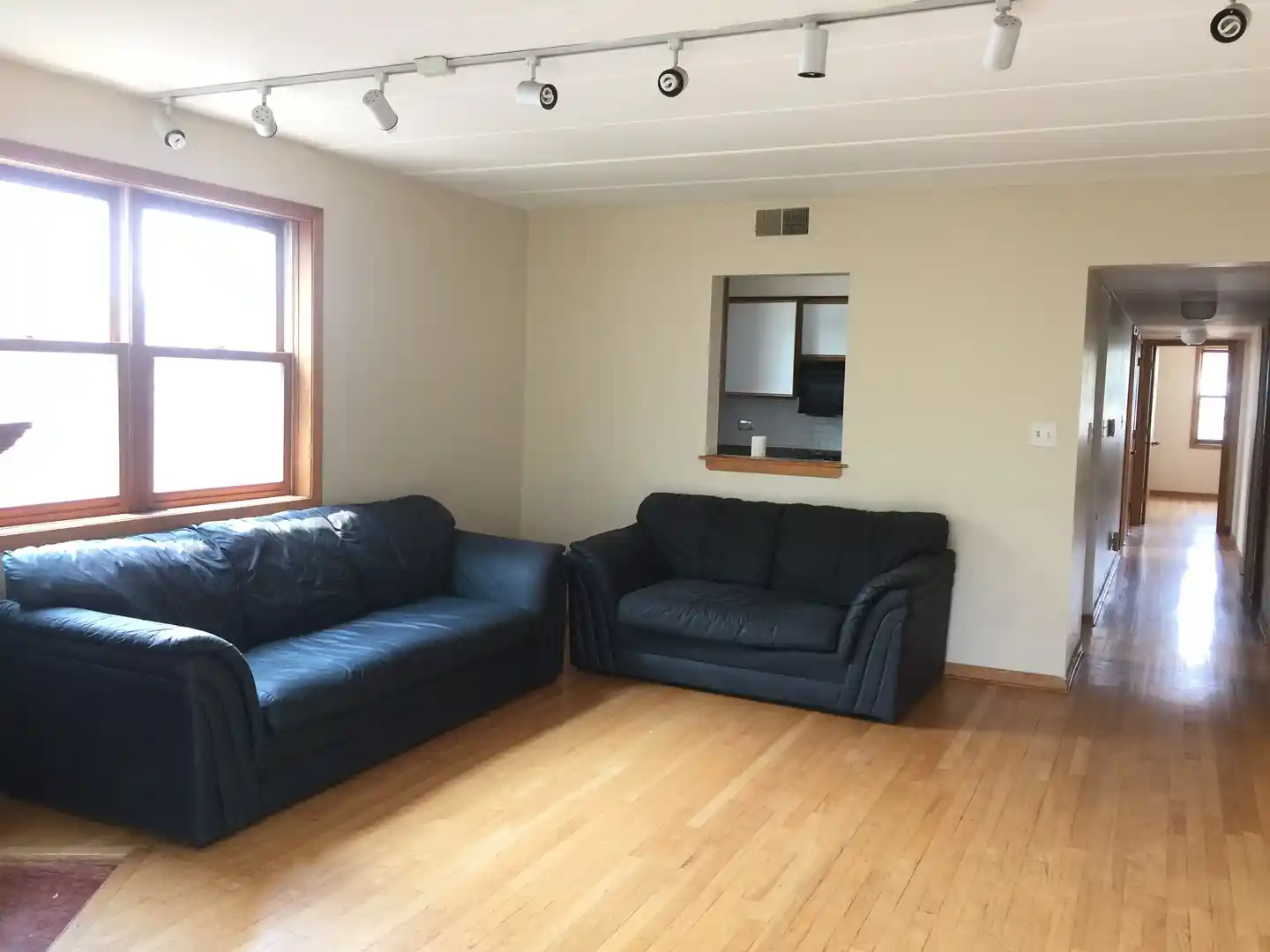Listing Photo 2 - Condo for sale in 812 S Miller St located at 812 S Miller St, Chicago, IL 60607 - Unit #3S