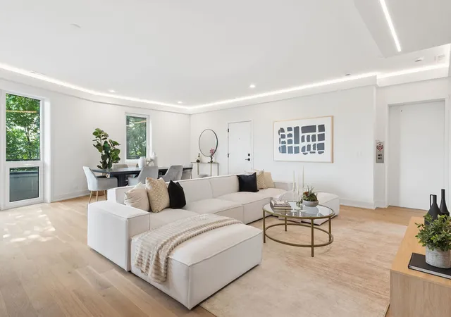 Listing Photo 1 - Condo for sale in building located at 1656 N Bosworth Ave, Chicago, IL 60642 - Unit #2N
