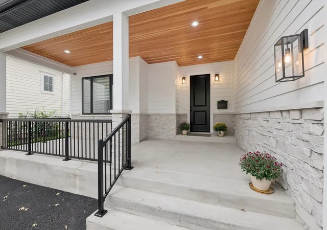 Photo 1 of Single family home for sale at 113 4th Street, Downers Grove, IL 60515 | MLS# 12786408 | Listing updated on 2026-10-20