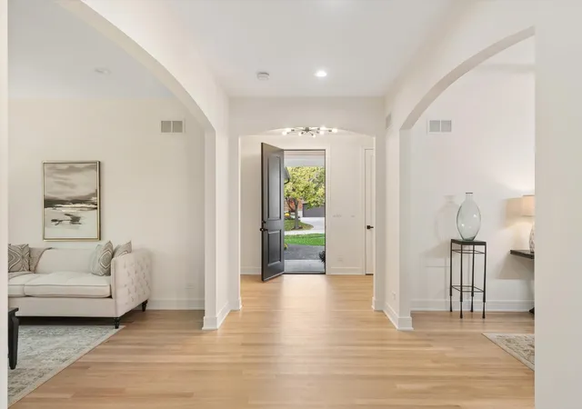 Photo 3 of Single family home for sale at 113 4th Street, Downers Grove, IL 60515 | MLS# 12786408 | Listing updated on 2026-10-20