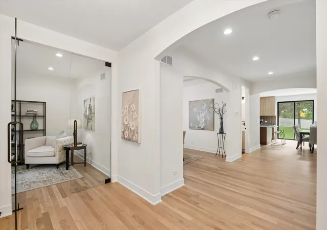 Photo 4 of Single family home for sale at 113 4th Street, Downers Grove, IL 60515 | MLS# 12786408 | Listing updated on 2026-10-20