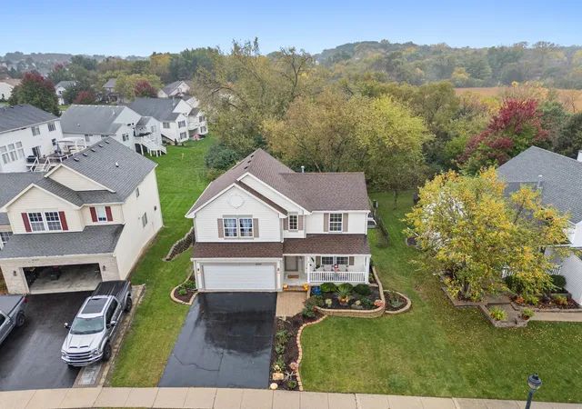 Photo 3 of Single family home for sale at 2135 Columbine Ct, Round Lake, IL 60073 | MLS# 12786410 | Listing updated on 2026-10-20