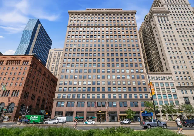 Photo 1 of Condo for sale at 330 S Michigan Ave #1601, Chicago, IL 60604 | MLS# 12786433 | Listing updated on 2026-10-21