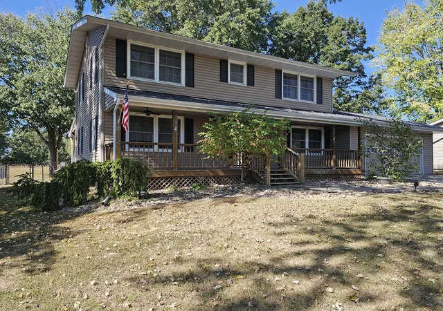 Single family home for sale at 1309 Plum Ave, Mount Vernon, IL 62864 | MLS# 12786451