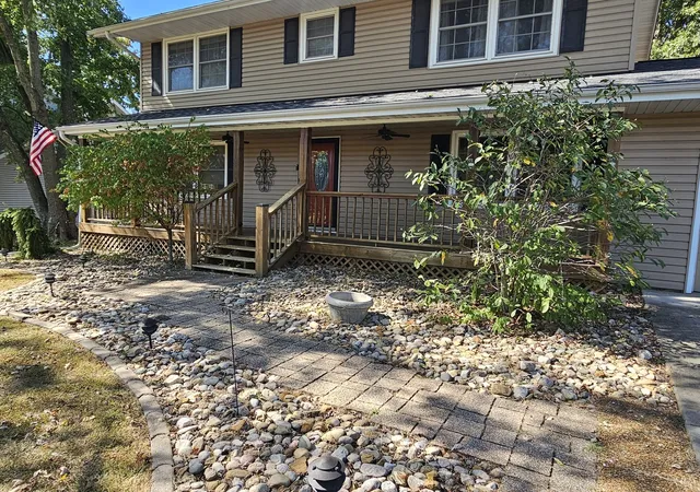 Photo 1 of Single family home for sale at 1309 Plum Ave, Mount Vernon, IL 62864 | MLS# 12786451 | Listing updated on 2026-10-21