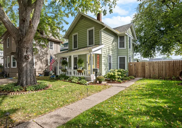 Photo 1 of Single family home for sale at 2659 Fair Ave, Davenport, IA 52803 | MLS# 12786455 | Listing updated on 2026-10-20