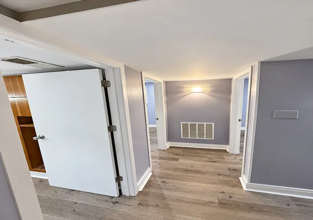 Listing Photo 5 - Condo for sale in building located at 4011 N Kenmore Ave, Chicago, IL 60613 - Unit #G3