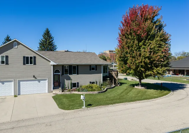 Photo 1 of Condo for sale at 818 Innsbruck Ln #6, Princeton, IL 61356 | MLS# 12786479 | Listing updated on 2026-10-20