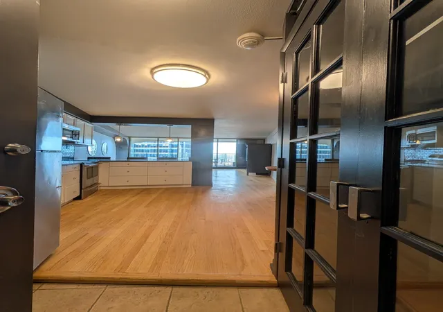 Photo 4 of Condo for sale at 300 N State St #4905, Chicago, IL 60654 | MLS# 12786496 | Listing updated on 2026-10-22