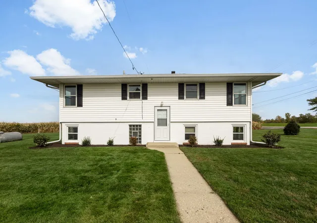 Photo 2 of Single family home for sale at 7715 Us Hwy 14, Harvard, IL 60033 | MLS# 12786526 | Listing updated on 2026-10-22