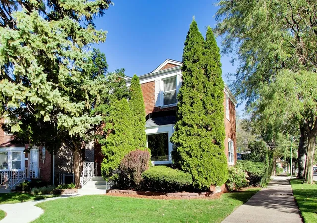 Single family home for sale at 8857 S Cregier Ave, Chicago, IL 60617 | MLS# 12786540