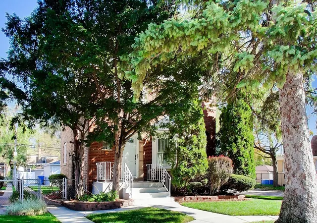 Photo 1 of Single family home for sale at 8857 S Cregier Ave, Chicago, IL 60617 | MLS# 12786540 | Listing updated on 2026-10-23