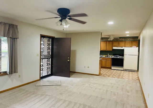 Photo 3 of Single family home for sale at 36 Willow Rd, Desoto, IL 62924 | MLS# 12786544 | Listing updated on 2026-10-20