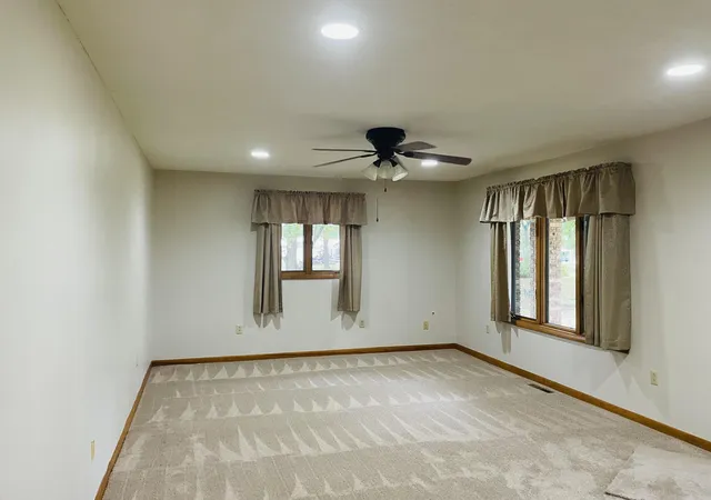 Photo 4 of Single family home for sale at 36 Willow Rd, Desoto, IL 62924 | MLS# 12786544 | Listing updated on 2026-10-20