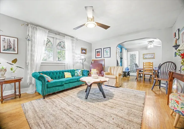 Photo 4 of Single family home for sale at 305 W Stanton St, Streator, IL 61364 | MLS# 12786552 | Listing updated on 2026-10-27