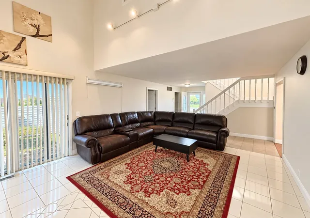 Photo 4 of Townhouse for sale at 899 Colony Lake Dr, Schaumburg, IL 60194 | MLS# 12786561 | Listing updated on 2026-10-21