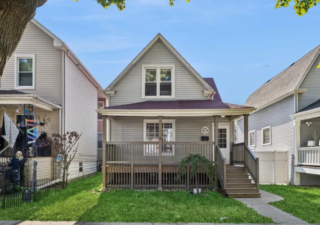 Single family home for sale at 5007 W Argyle St, Chicago, IL 60630 | MLS# 12786564