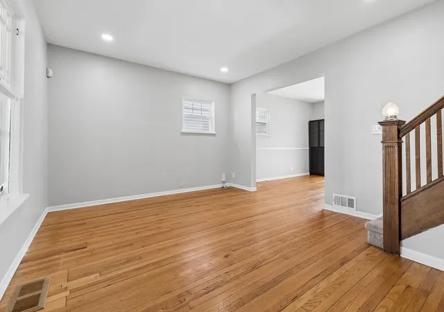 Photo 2 of Single family home for sale at 5007 W Argyle St, Chicago, IL 60630 | MLS# 12786564 | Listing updated on 2026-10-23