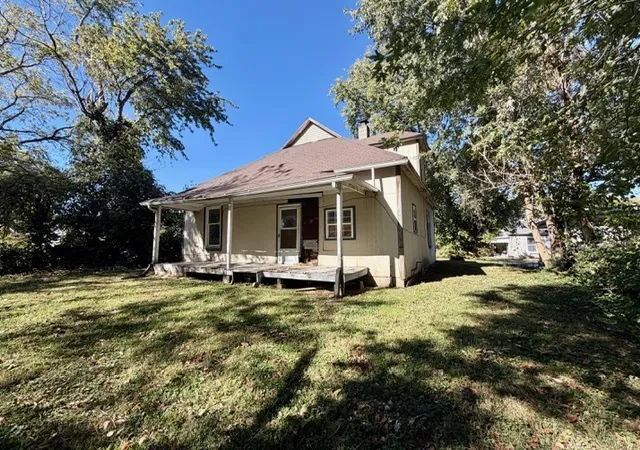 Photo 3 of Single family home for sale at 711 Wisely St, Murphysboro, IL 62966 | MLS# 12786595 | Listing updated on 2026-10-20