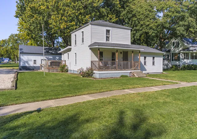 Photo 2 of Single family home for sale at 501 N Elm St, Odell, IL 60460 | MLS# 12786622 | Listing updated on 2026-10-28