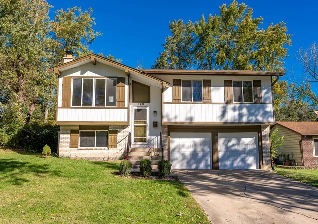 Photo 1 of Single family home for sale at 540 Circle Dr, University Park, IL 60484 | MLS# 12786652 | Listing updated on 2026-10-21