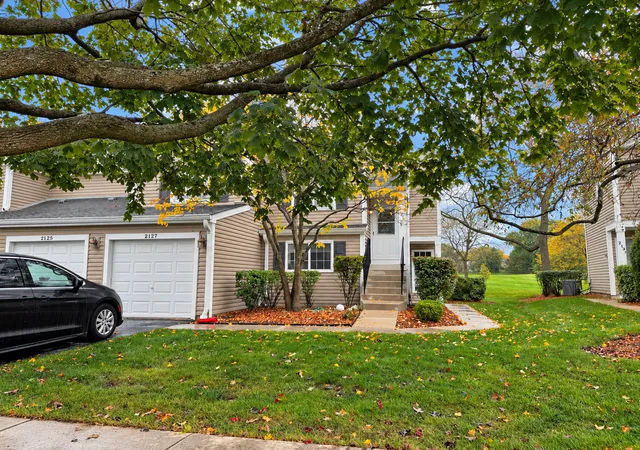 Photo 2 of Townhouse for sale at 2127 Southwind Cir, Schaumburg, IL 60194 | MLS# 12786657 | Listing updated on 2026-10-22