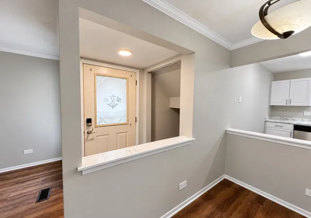 Photo 3 of Townhouse for sale at 2127 Southwind Cir, Schaumburg, IL 60194 | MLS# 12786657 | Listing updated on 2026-10-22