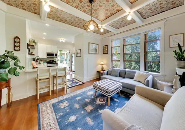 Photo 3 of Condo for sale at 5616 S Kimbark Ave #3, Chicago, IL 60637 | MLS# 12786659 | Listing updated on 2026-10-22