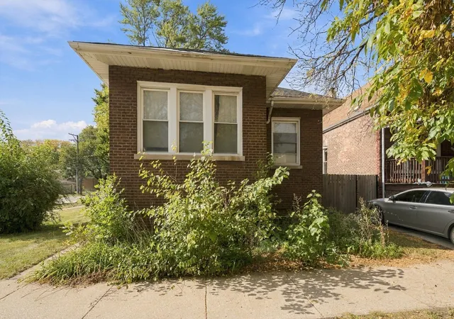 Photo 2 of Single family home for sale at 8956 S Morgan St, Chicago, IL 60620 | MLS# 12786670 | Listing updated on 2026-10-22