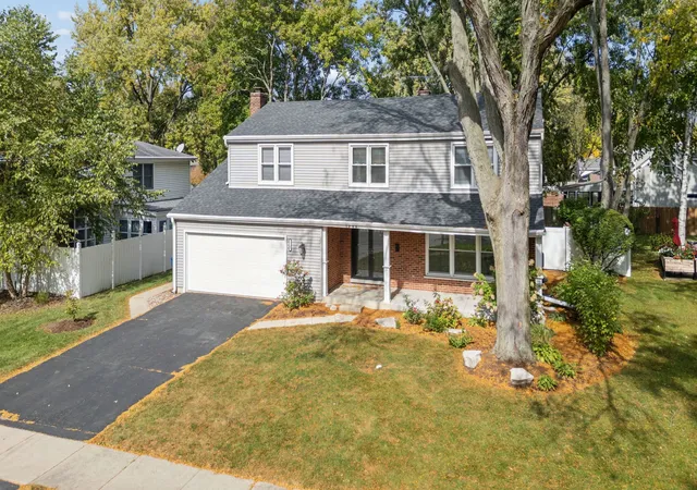 Photo 1 of Single family home for sale at 1249 Stonegate Rd, Naperville, IL 60540 | MLS# 12786674 | Listing updated on 2026-10-21