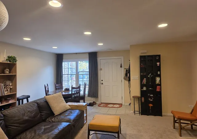 Photo 4 of Townhouse for sale at 1s282 Holyoke Ln, Villa Park, IL 60181 | MLS# 12786675 | Listing updated on 2026-10-22