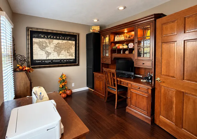 Photo 4 of Single family home for sale at 4372 Mink Rd, Pinckneyville, IL 62274 | MLS# 12786693 | Listing updated on 2026-10-22