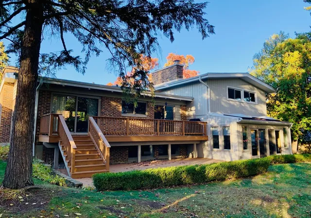 Photo 2 of Single family home for sale at 451 Heather Ln, Lake Forest, IL 60045 | MLS# 12786703 | Listing updated on 2026-10-27