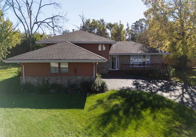 Photo 2 of Single family home for sale at 12839 S Ponderosa Dr, Palos Heights, IL 60463 | MLS# 12786708 | Listing updated on 2026-10-22