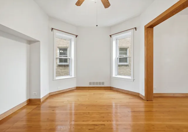 Photo 4 of House for sale at 4908 W Berteau Ave, Chicago, IL 60641 | MLS# 12786710 | Listing updated on 2026-10-21