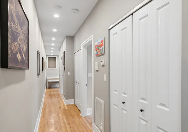 Photo 4 of Condo for sale at 914 W Schubert Ave #1, Chicago, IL 60614 | MLS# 12786715 | Listing updated on 2026-10-27