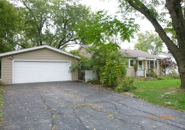Photo 1 of Single family home for sale at 2n145 Edgewood Ave, Lombard, IL 60148 | MLS# 12786717 | Listing updated on 2026-10-22
