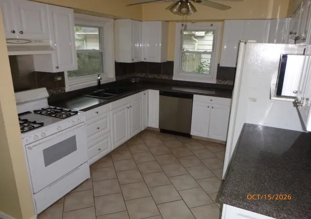 Photo 3 of Single family home for sale at 2n145 Edgewood Ave, Lombard, IL 60148 | MLS# 12786717 | Listing updated on 2026-10-22